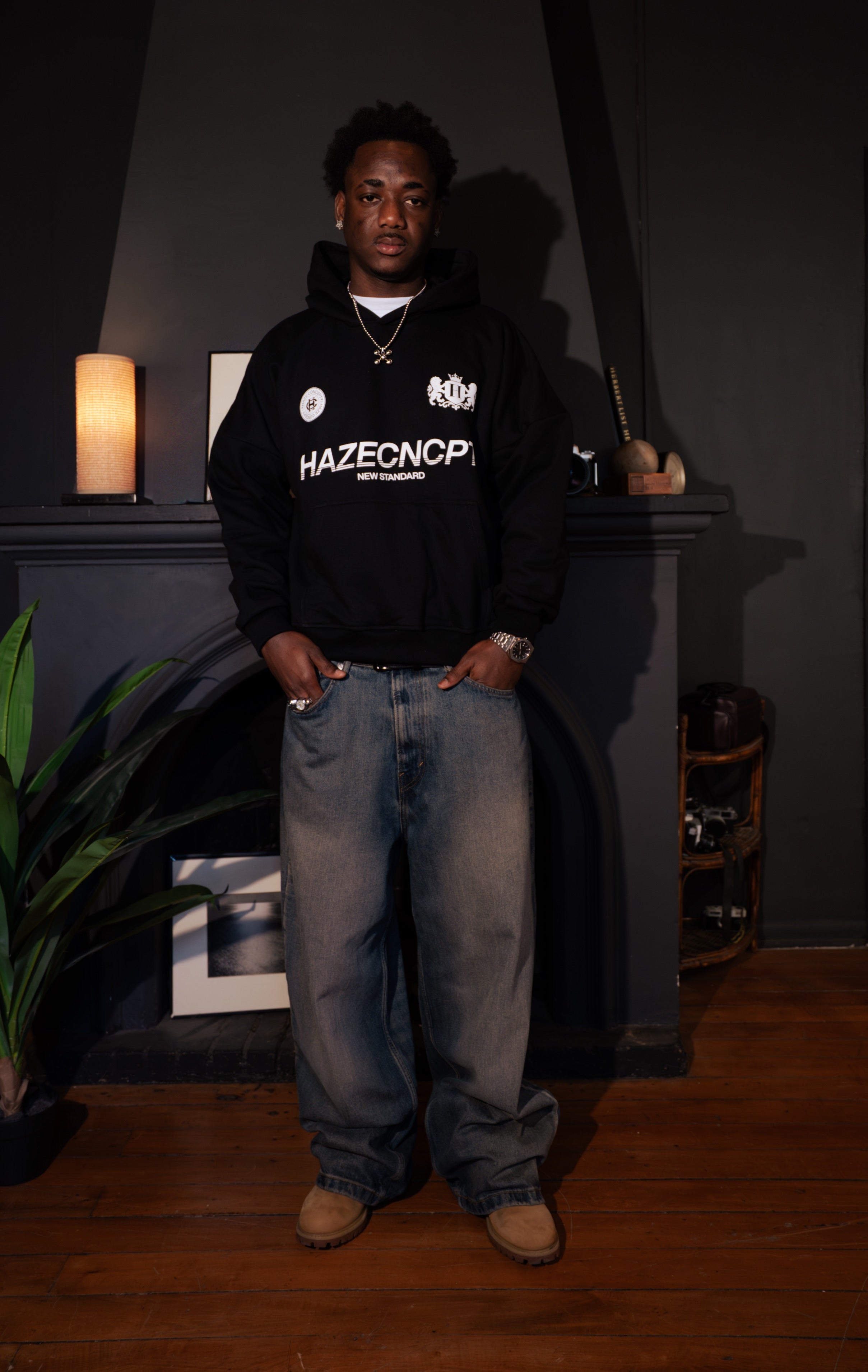 Boxy Fit Hoodie "New Standard" Black