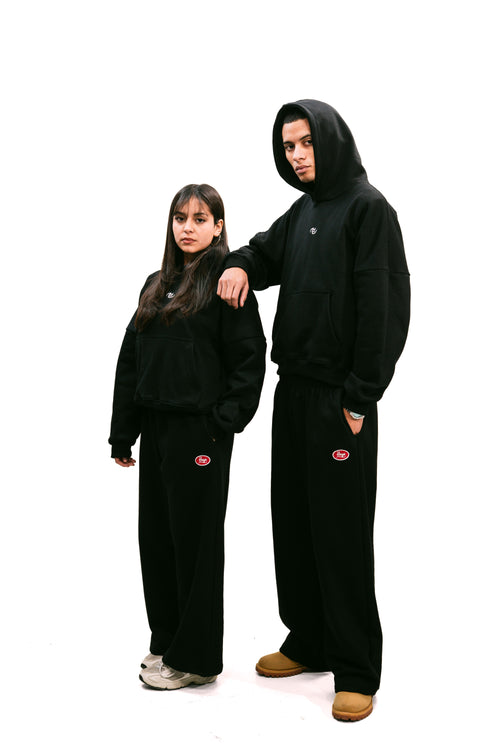 "Always On" Baggy Sweatpants Black HEAVYWEIGHT