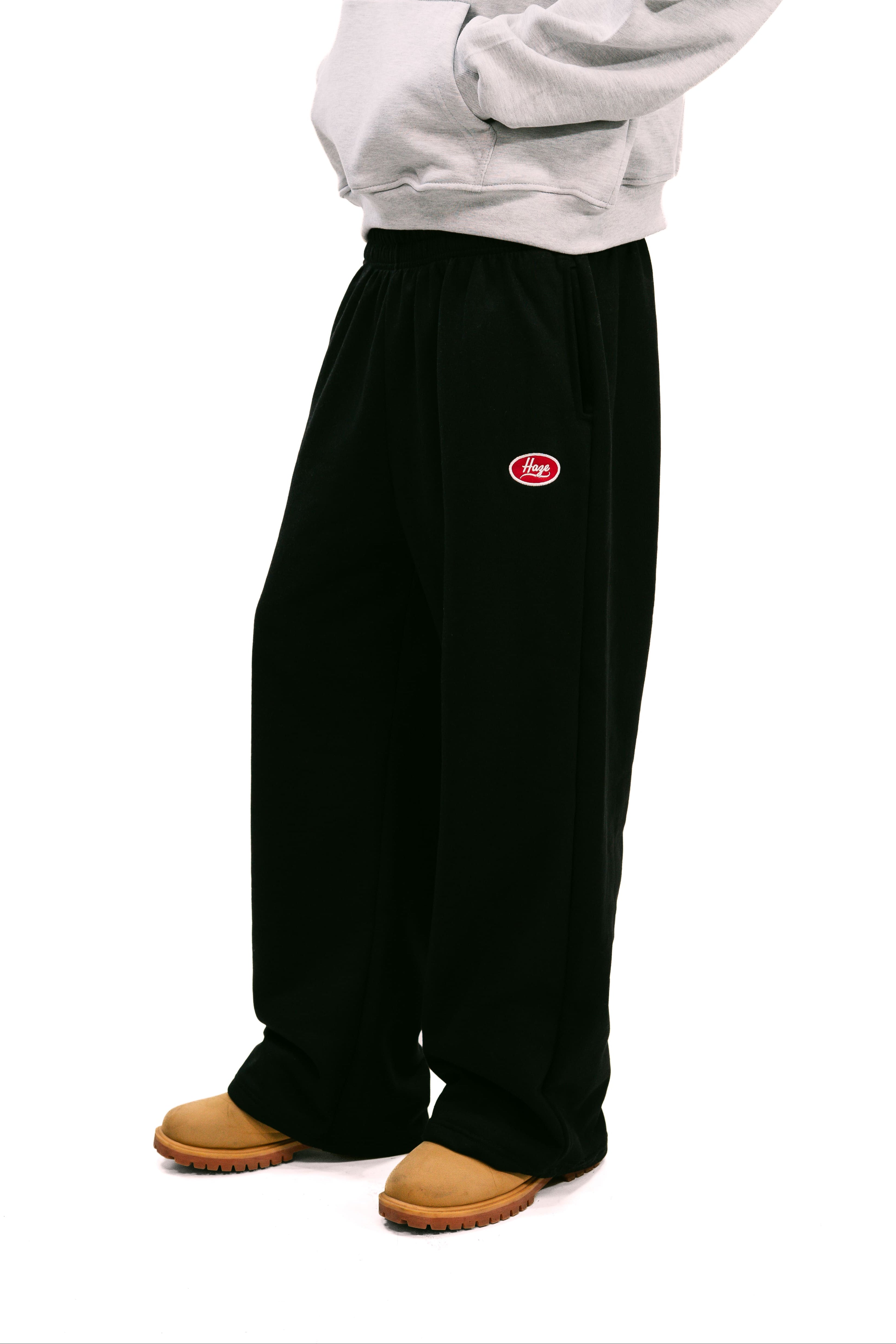 "Always On" Baggy Sweatpants Black HEAVYWEIGHT