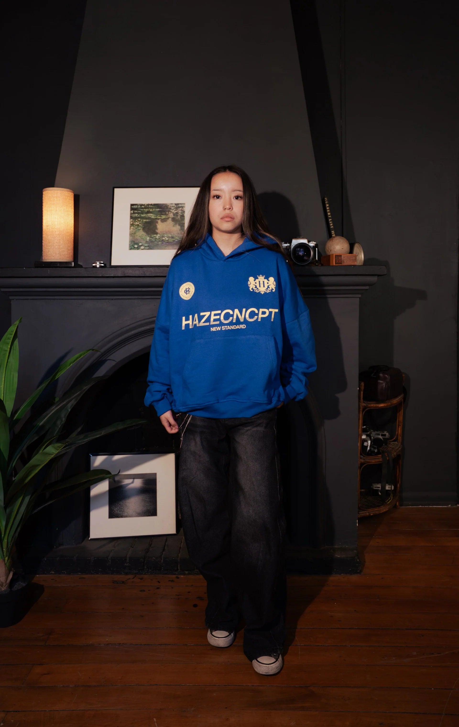 Polerón / hoodie Boxy Fit "New Standard" Azul Royal con estampado por delante