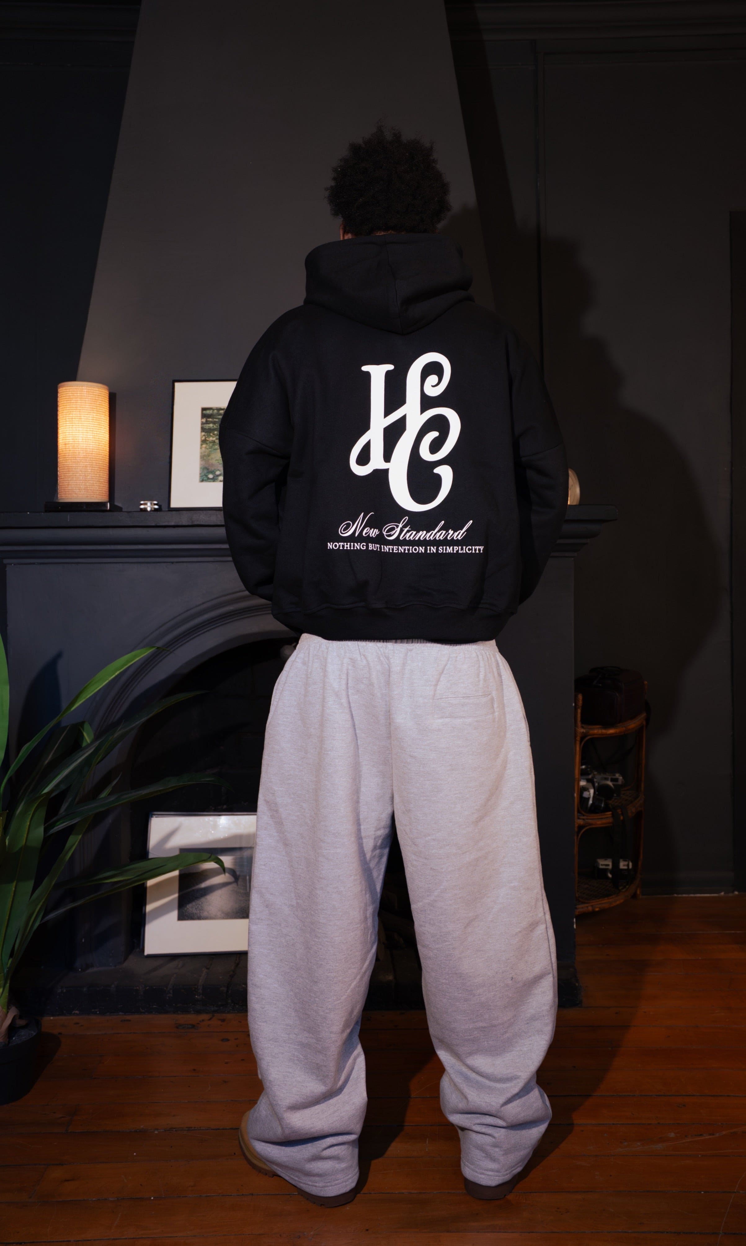 Boxy Fit Hoodie "Signature" Black