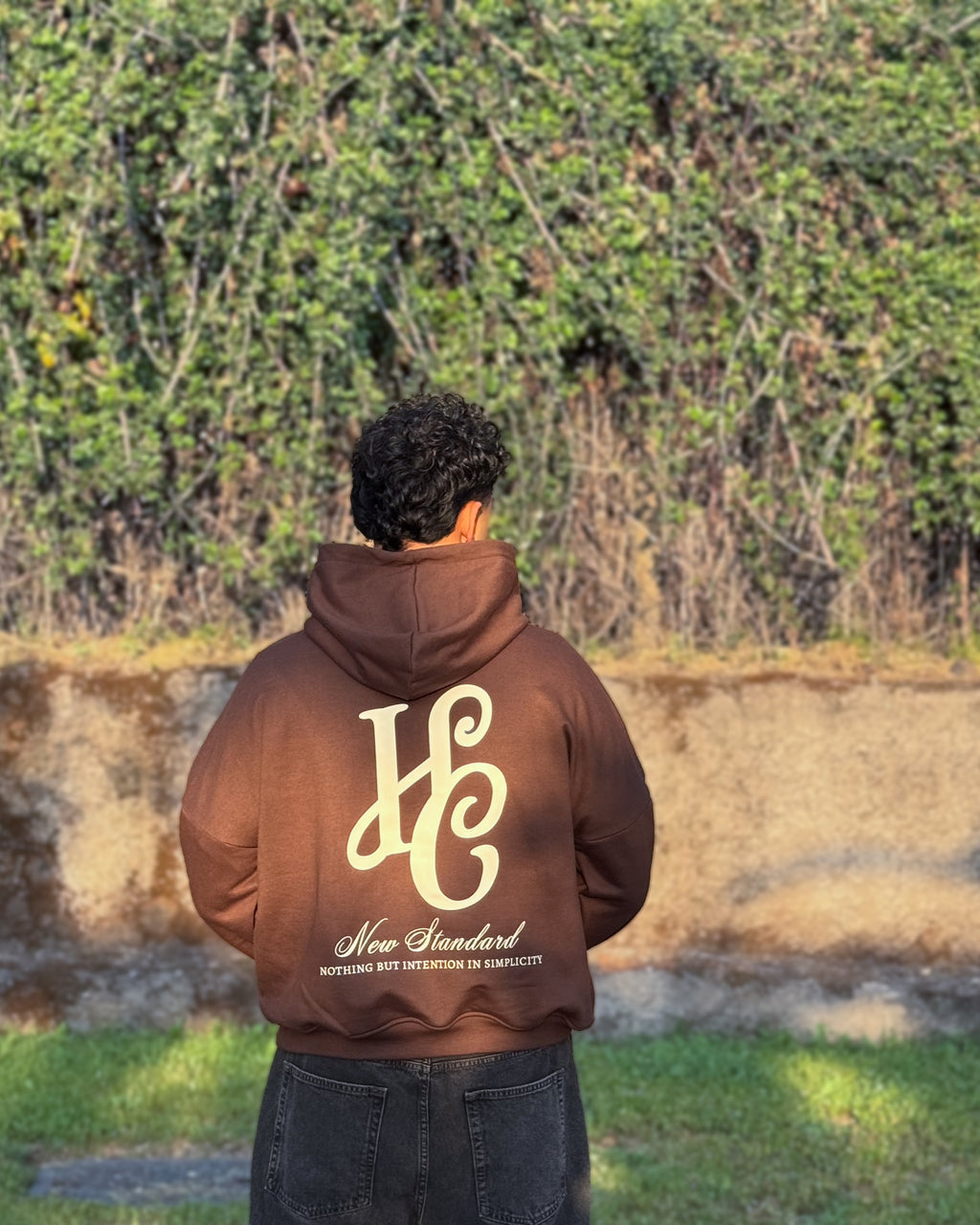 Boxy Fit Hoodie "Signature" Chocolate