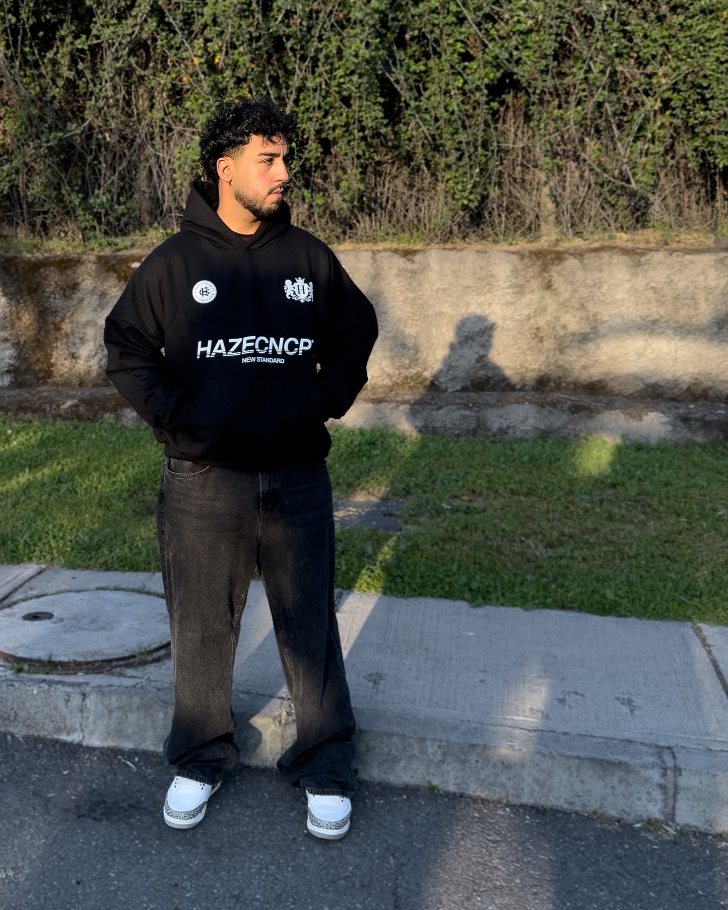 Boxy Fit Hoodie "New Standard" Black